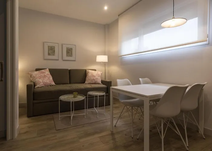 Tria Nomina Apartamentos Turisticos